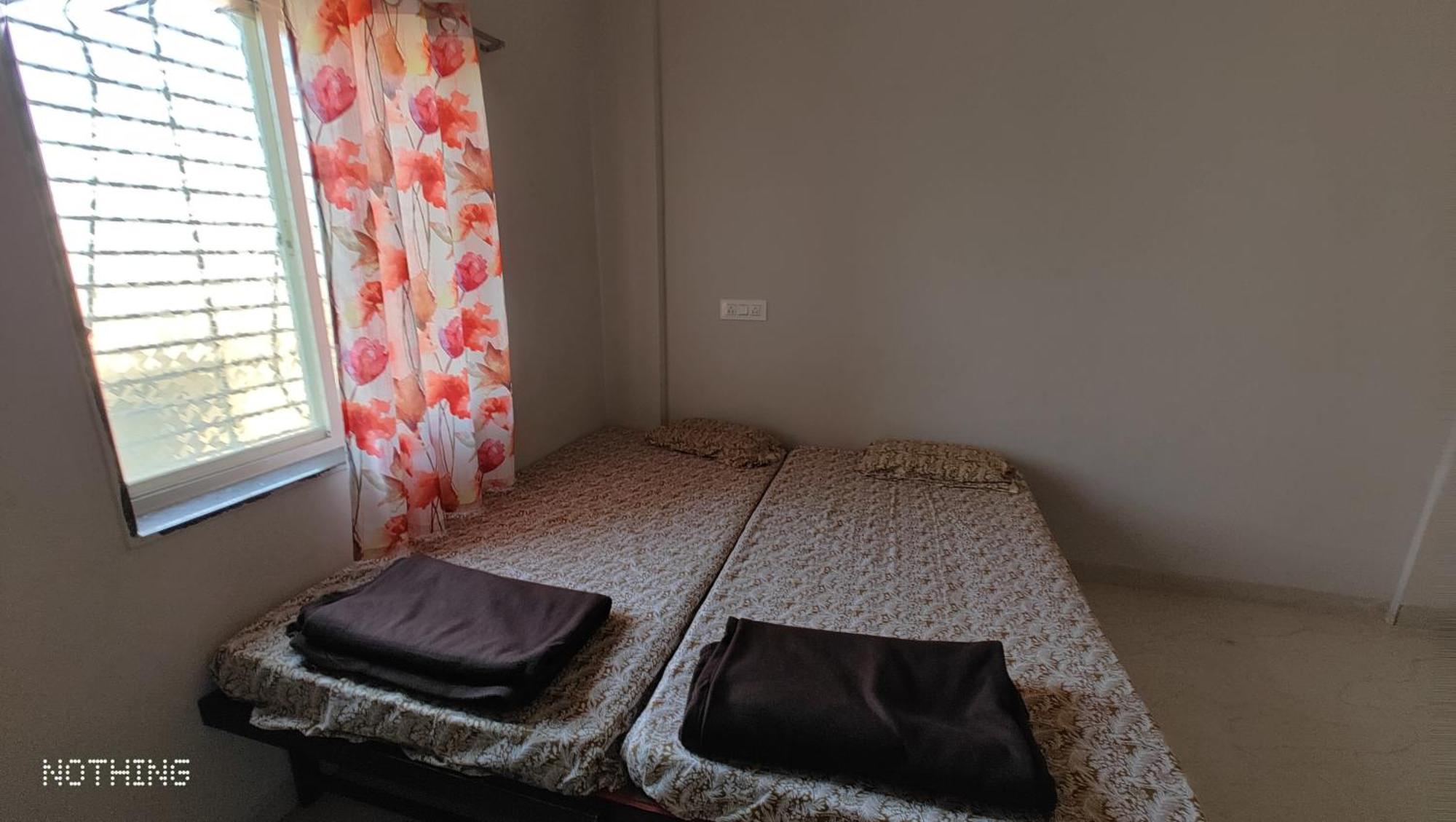 Aadishkti Bhakt Nivas Hotel Tuljapur Екстериор снимка
