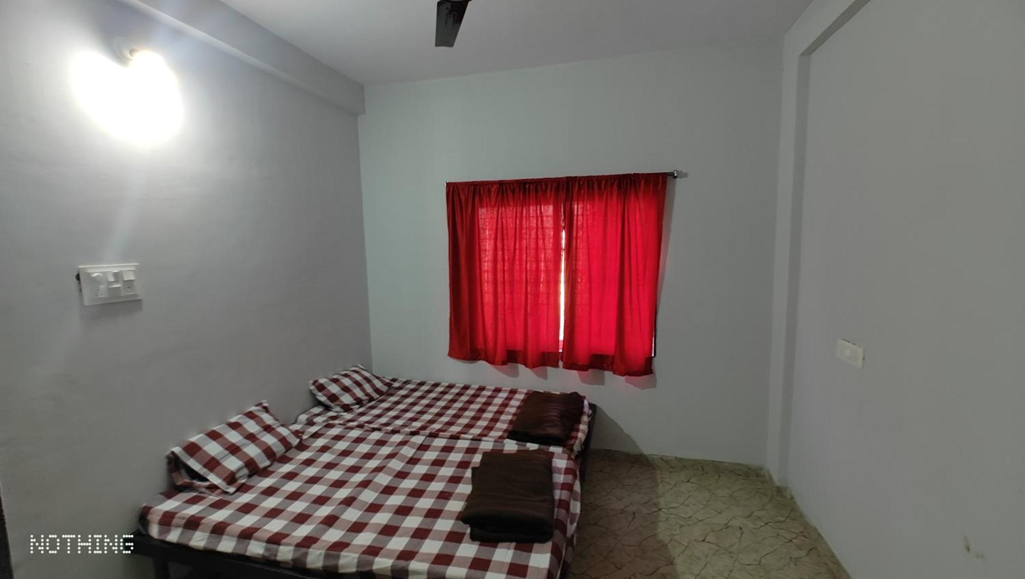 Aadishkti Bhakt Nivas Hotel Tuljapur Екстериор снимка