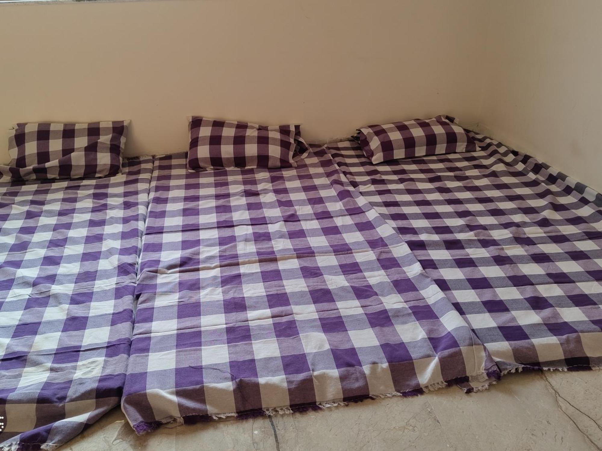 Aadishkti Bhakt Nivas Hotel Tuljapur Стая снимка